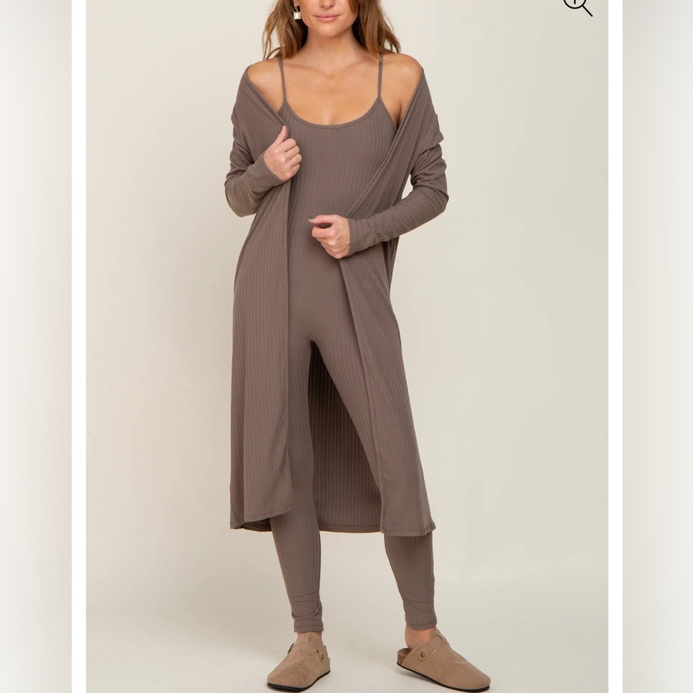 NWT Mocha Ribbed Jumpsuit Two Piece Set (Size small)
